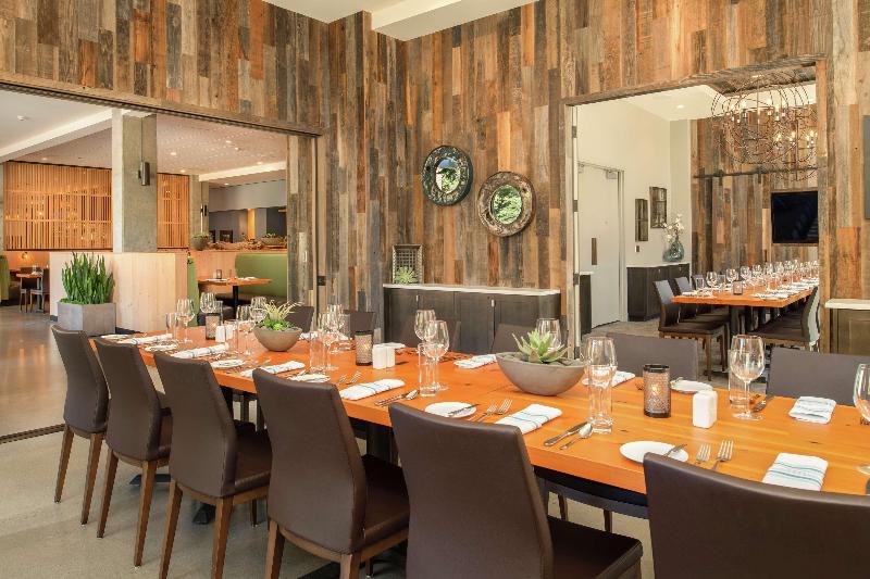 Отель Hilton Vancouver Washington