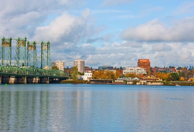 Отель Hilton Vancouver Washington