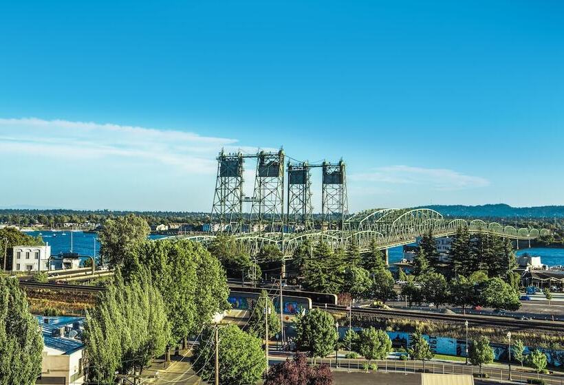 Отель Hilton Vancouver Washington