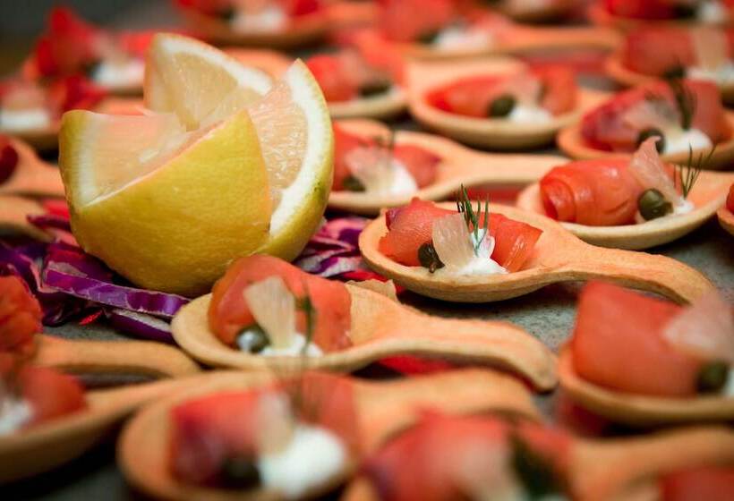 Отель Hilton Vancouver Washington