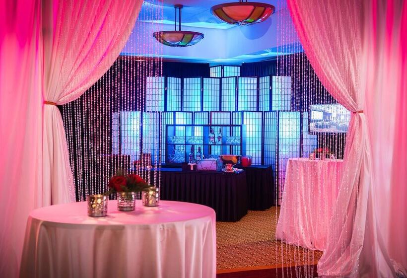 Отель Hilton Vancouver Washington