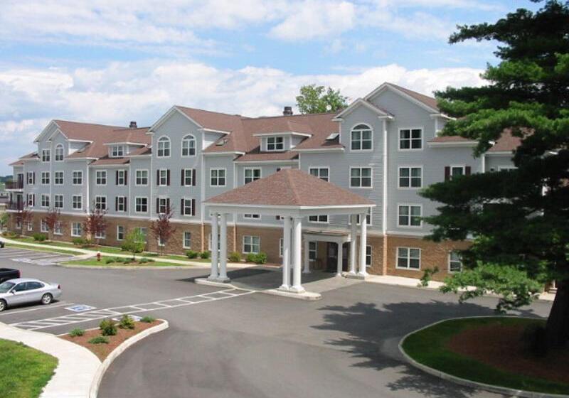 Holiday Inn Express Hotel & Suites White River Junction, An Ihg