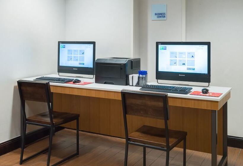 Hotel Holiday Inn Express Times Square, An Ihg