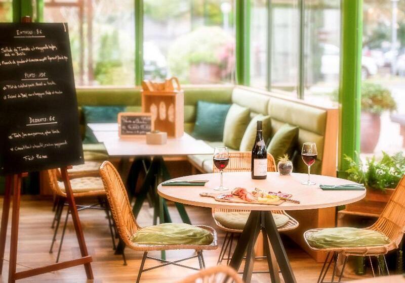 בית מלון כפרי Hôtel Mercure Niort Marais Poitevin