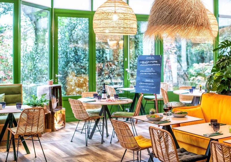 בית מלון כפרי Hôtel Mercure Niort Marais Poitevin