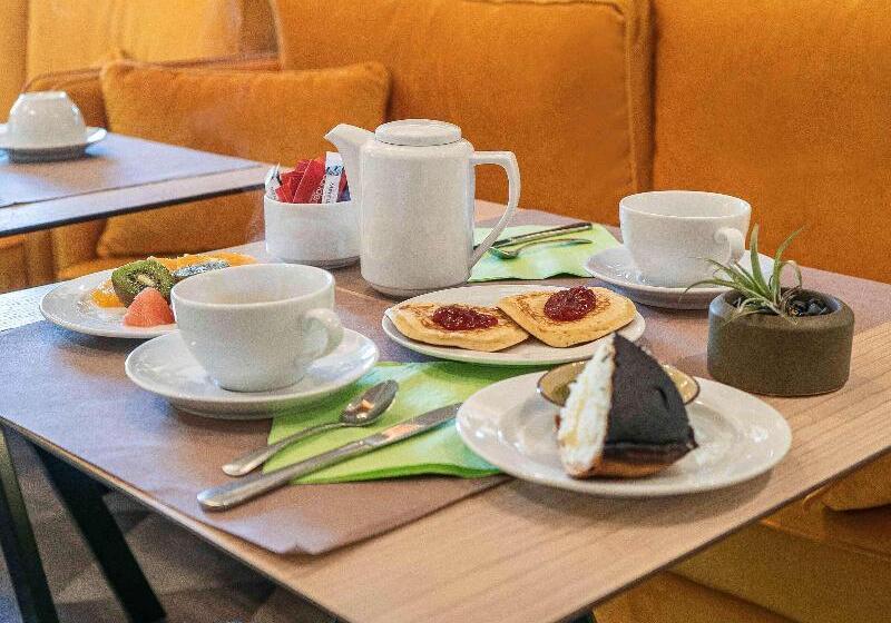 בית מלון כפרי Hôtel Mercure Niort Marais Poitevin