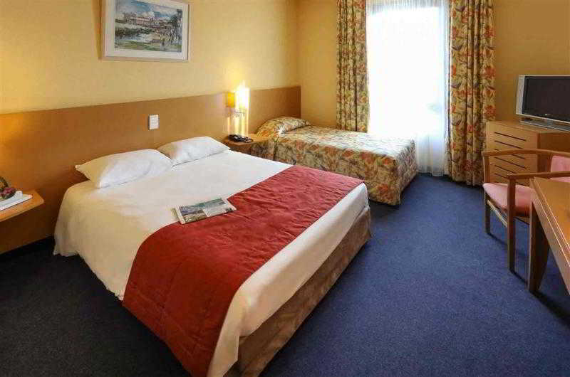 בית מלון כפרי Hôtel Mercure Niort Marais Poitevin