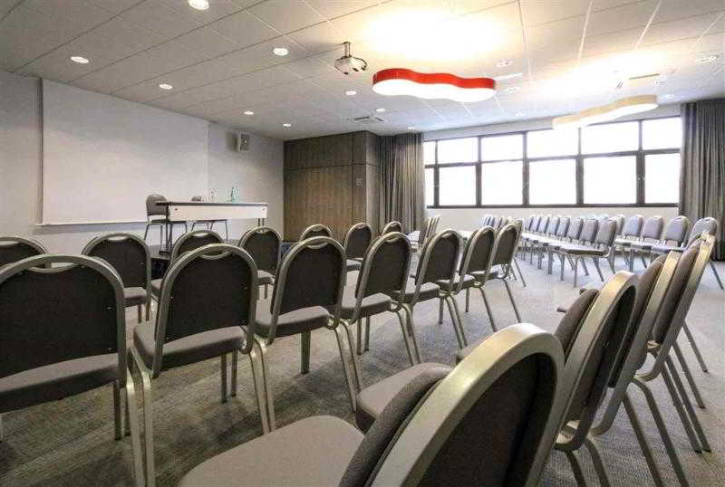 בית מלון כפרי Hôtel Mercure Niort Marais Poitevin