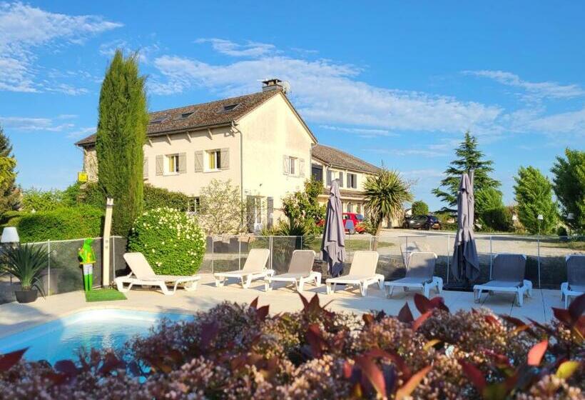 בית מלון כפרי Hôtel Parc Adélie   Logis Hôtels