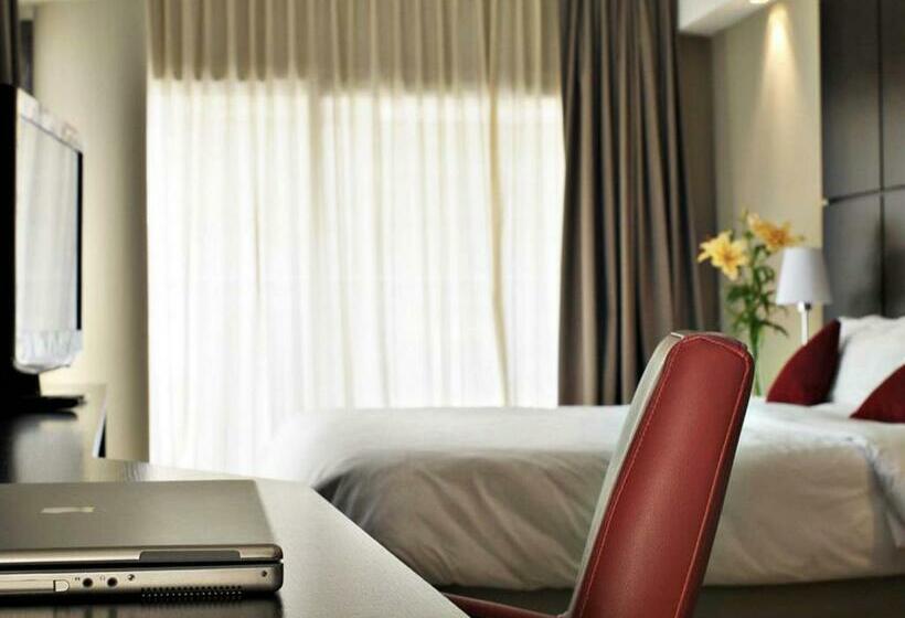 هتل Htl City Baires