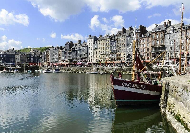 هتل Ibis Honfleur