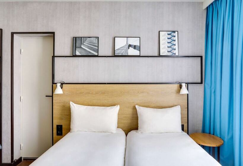 Отель Ibis Levallois Perret