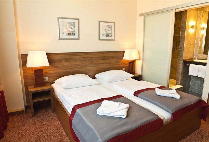 هتل Ivbergs Berlin Messe