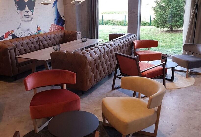 ホテル Kyriad Chartres