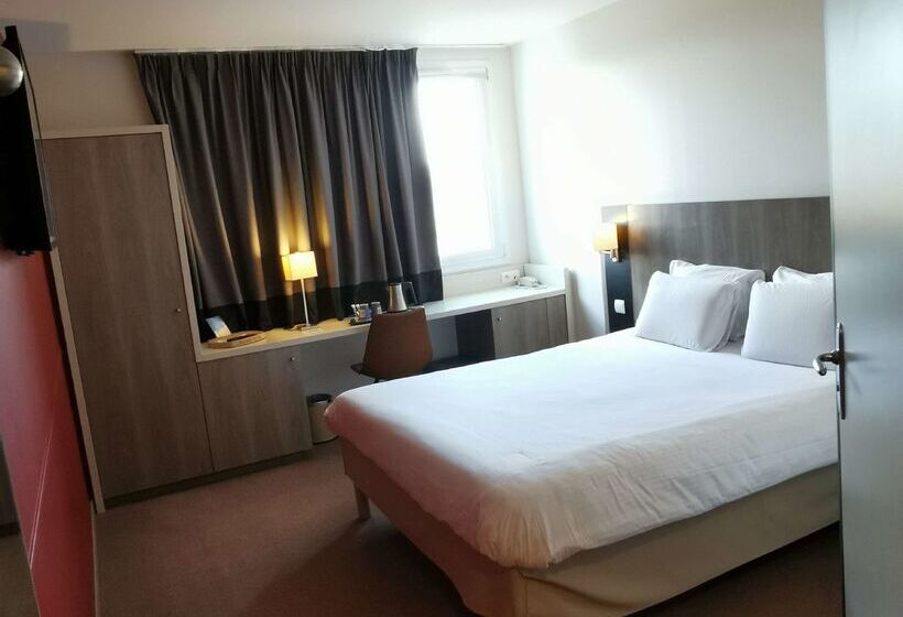 ホテル Kyriad Chartres