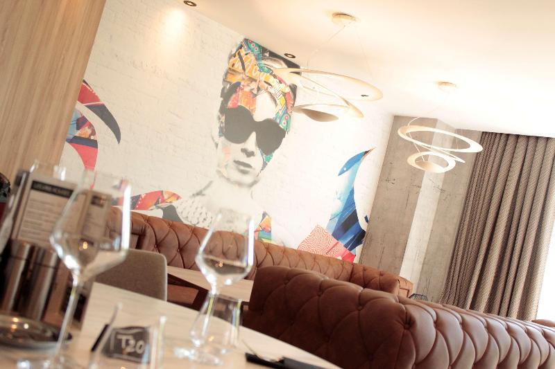 ホテル Kyriad Chartres