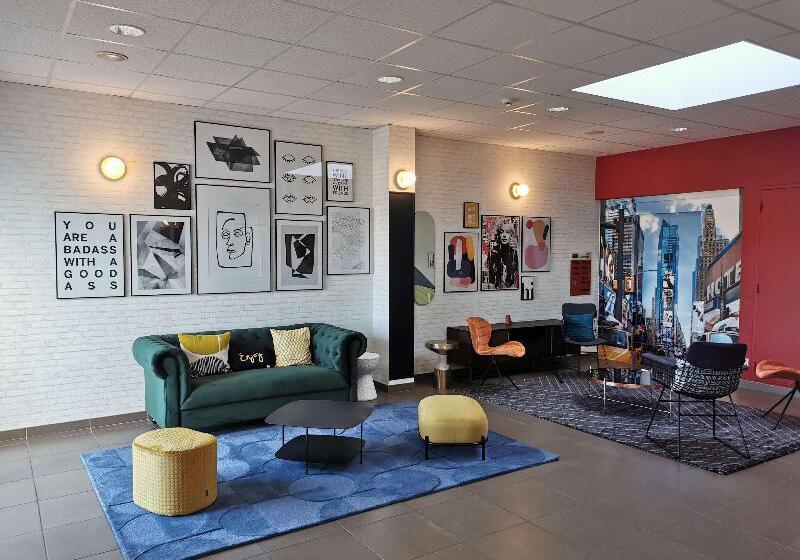 ホテル Kyriad Chartres