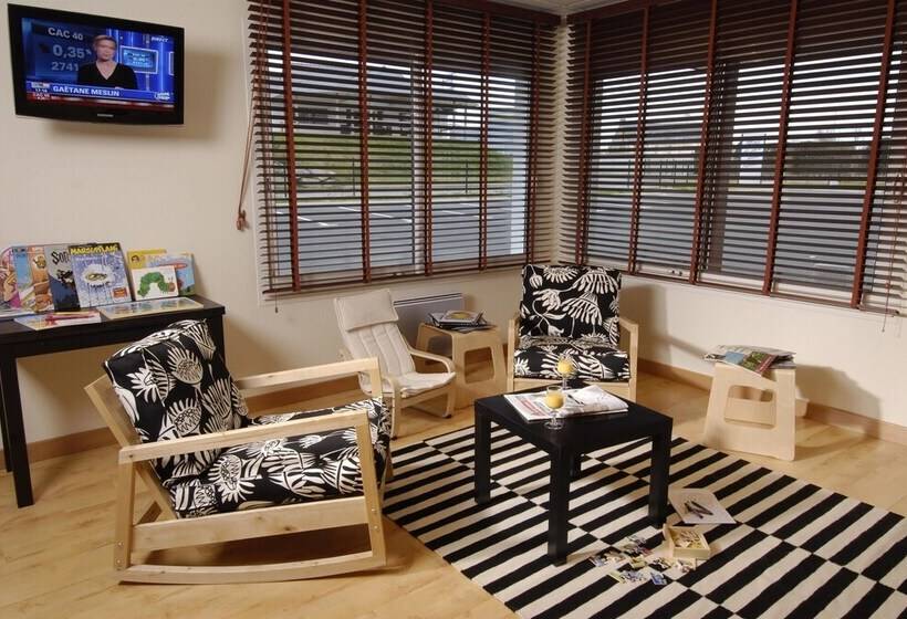 호텔 Kyriad Quimper  Pontl Abbe