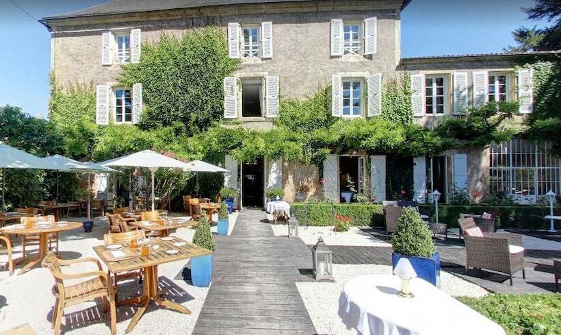 酒店 La Roseraie Hôtel Restaurant