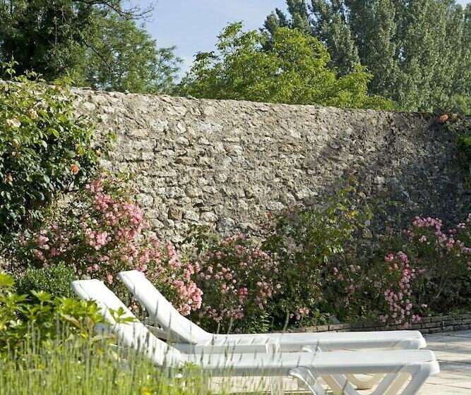 酒店 La Roseraie Hôtel Restaurant