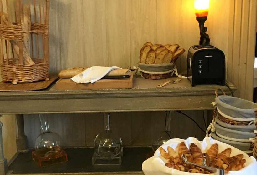 酒店 La Roseraie Hôtel Restaurant