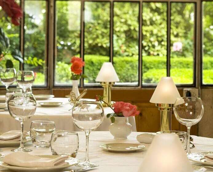 酒店 La Roseraie Hôtel Restaurant