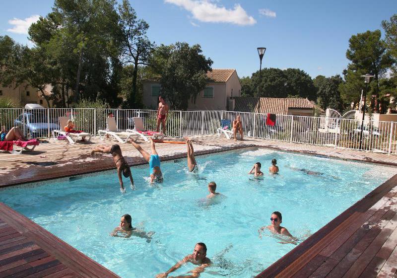 فندق Le Mas des Cigales