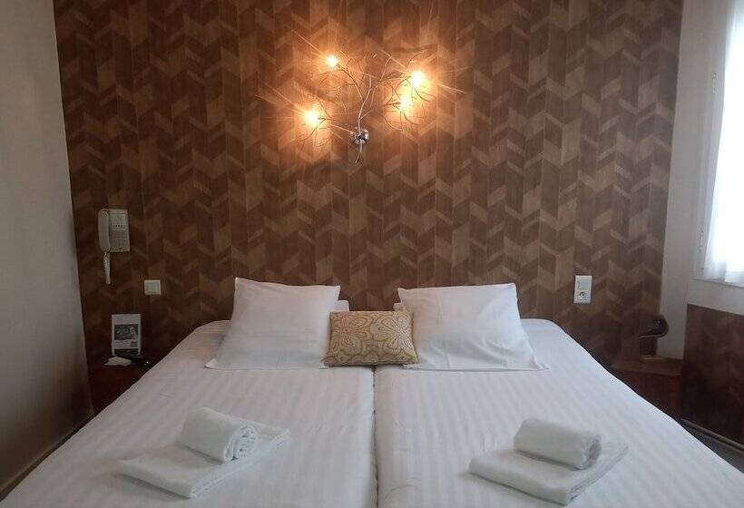 酒店 Le Saint Pierre, La Bauleescoublac