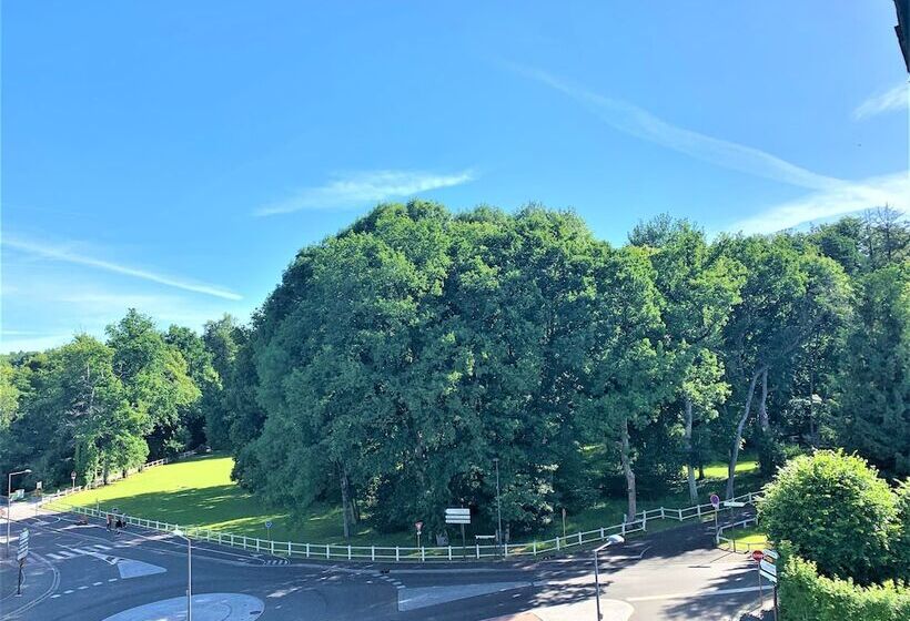 בית מלון כפרי Les Camelias