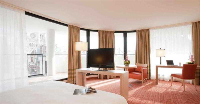 בית מלון כפרי Mercure Amiens Cathedrale