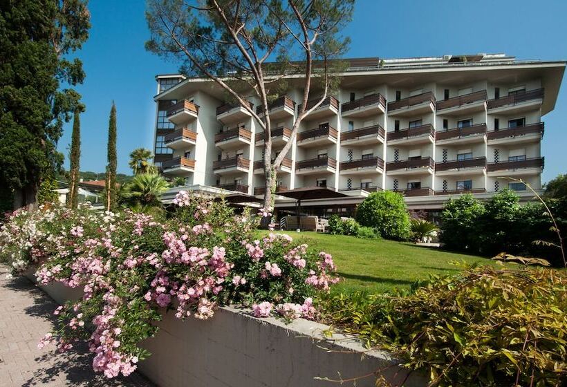 בית מלון כפרי Michelangelo & Day Spa