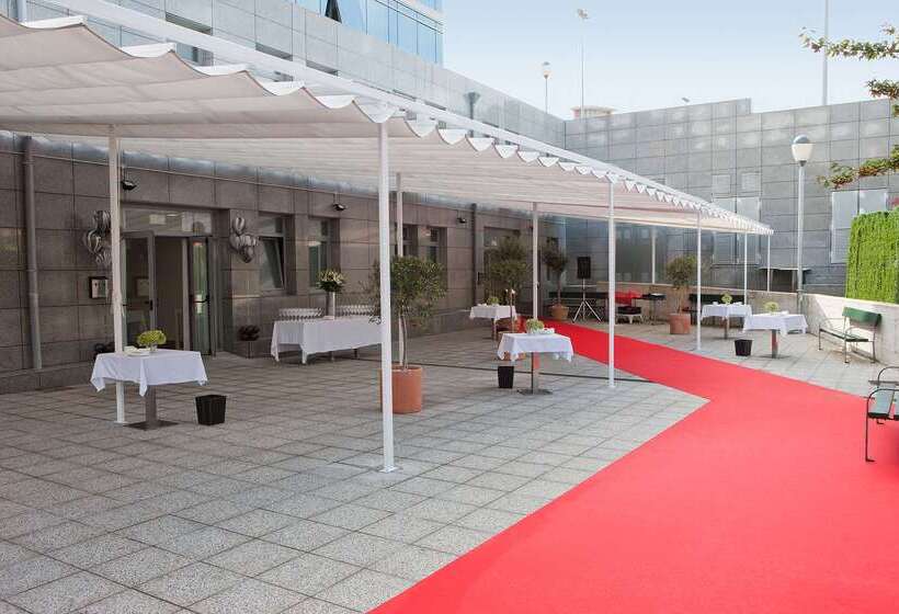 هتل NH La Avanzada