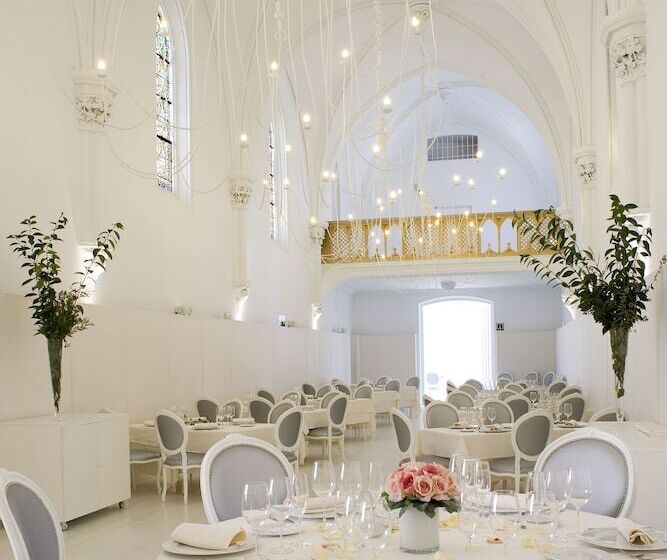 酒店 Pamplona Catedral