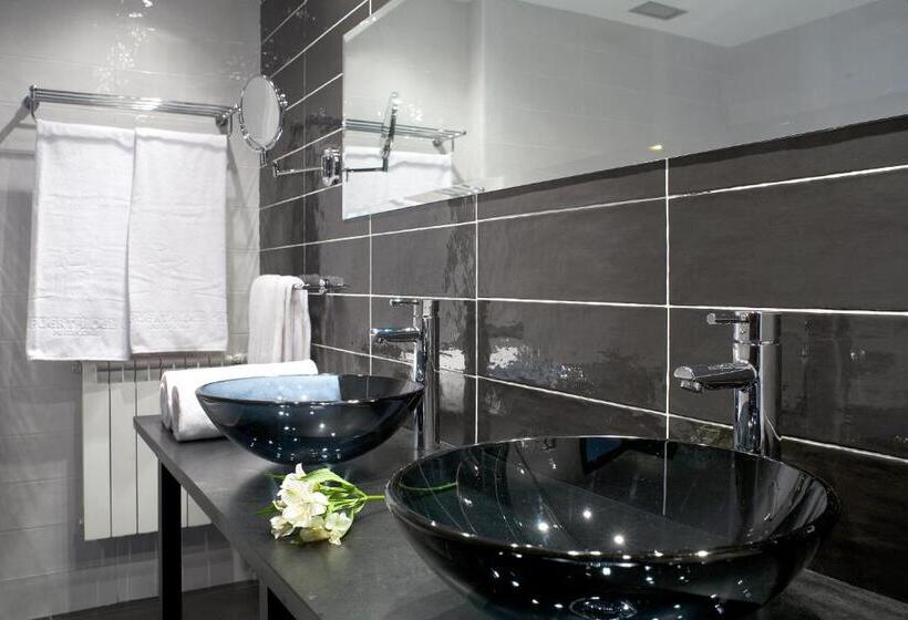 酒店 Pamplona Catedral