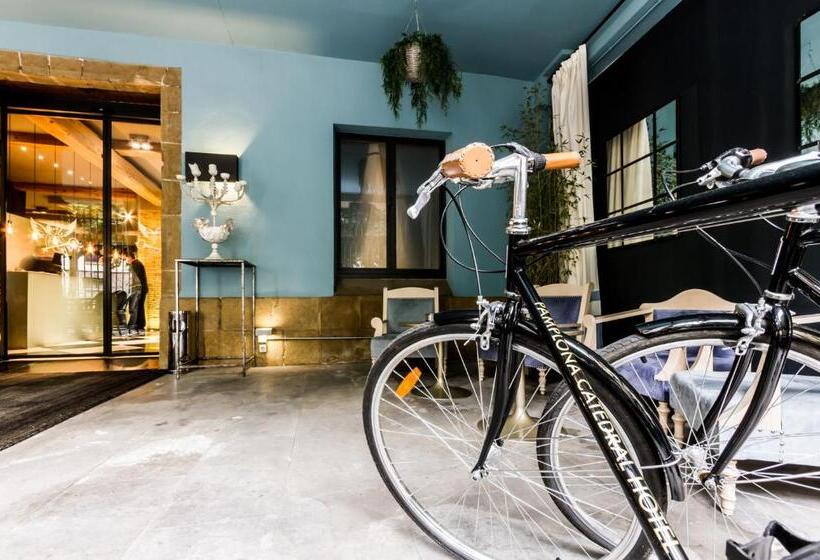 酒店 Pamplona Catedral