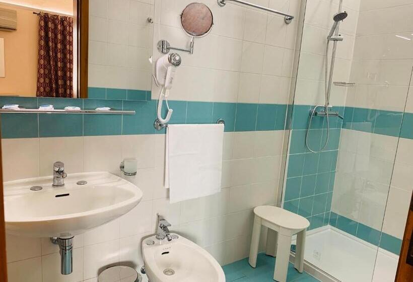 Piccolo Hotel Con Access Ztl !!! ɲel ƈentro Storico Di ƒirenze !!!