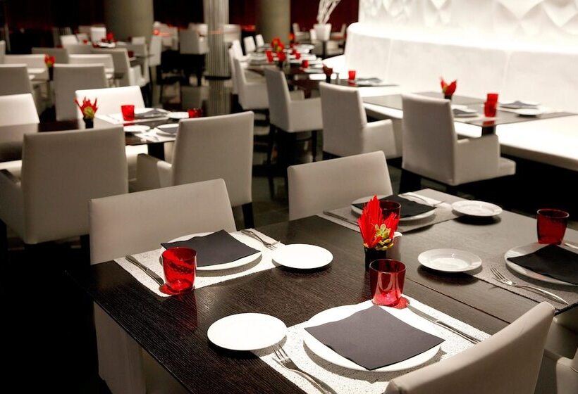 فندق Porta Fira 4 Sup