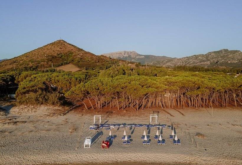בית מלון כפרי Resort Fior Di Sardegna