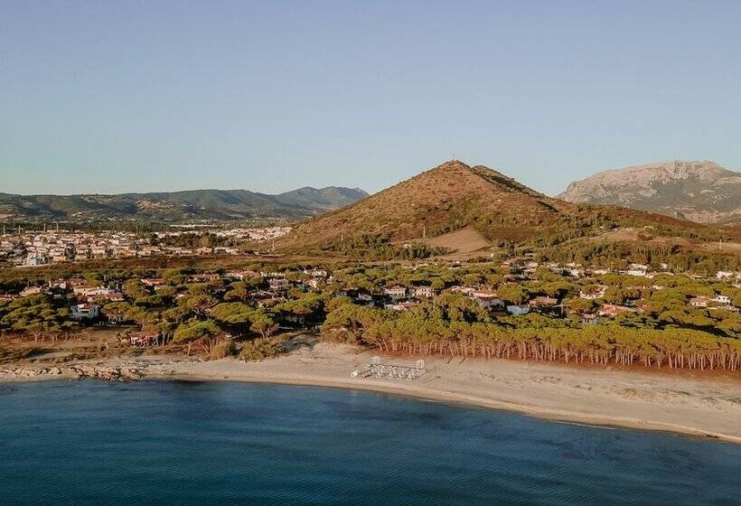 בית מלון כפרי Resort Fior Di Sardegna