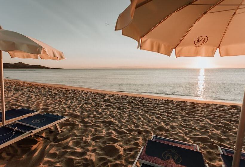 Отель Resort Fior Di Sardegna