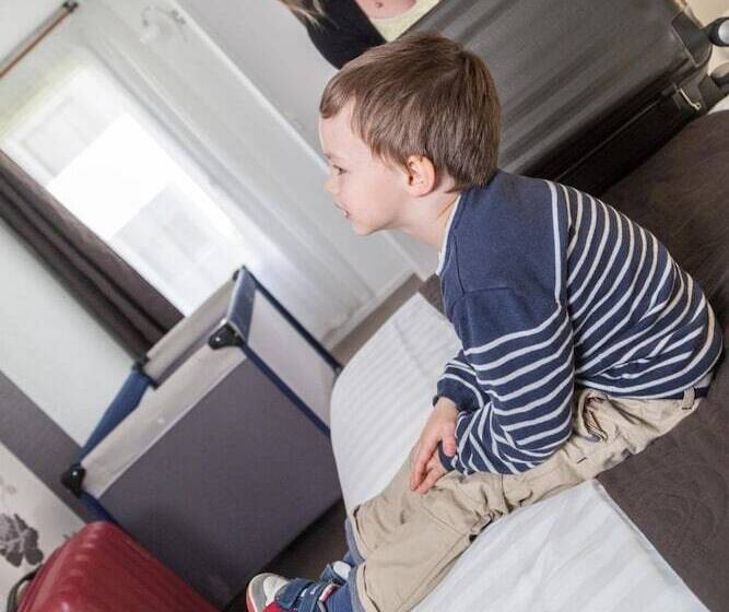 Отель Restaurant L Eskemm St Brieuctregueux