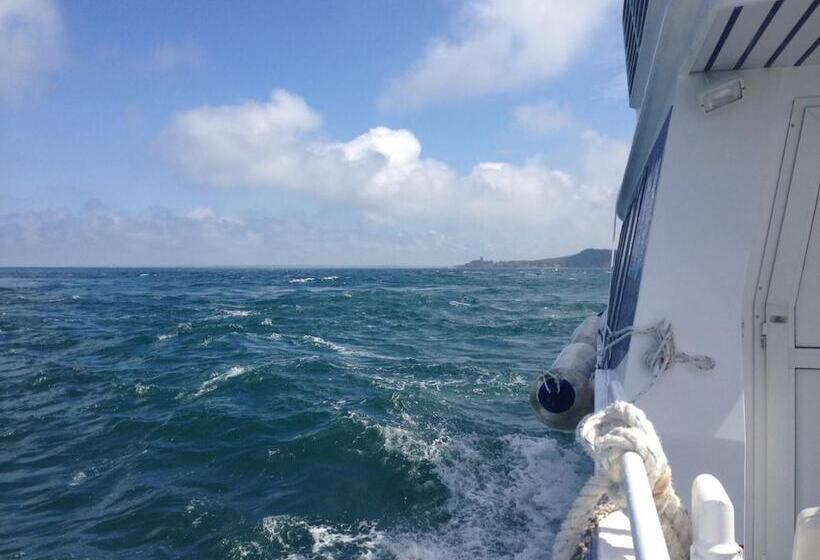 Отель Restaurant L Eskemm St Brieuctregueux