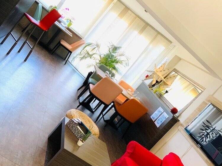 Отель Restaurant L Eskemm St Brieuctregueux