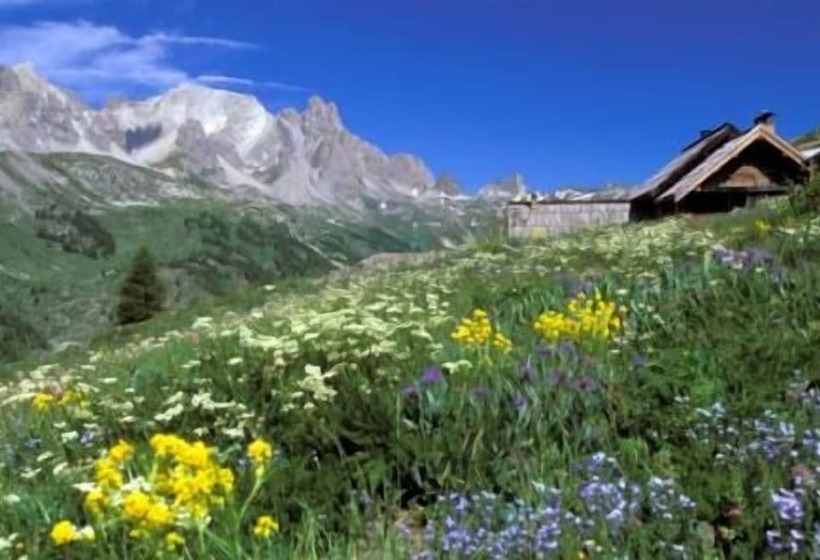 בית מלון כפרי Résidence Les Gentianes