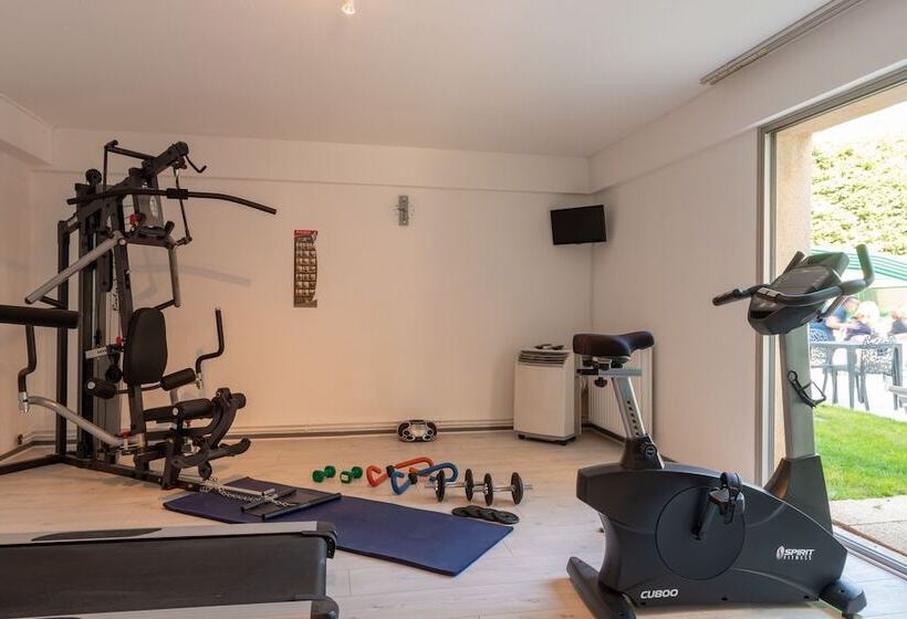 酒店 The Originals Bernay Acropole