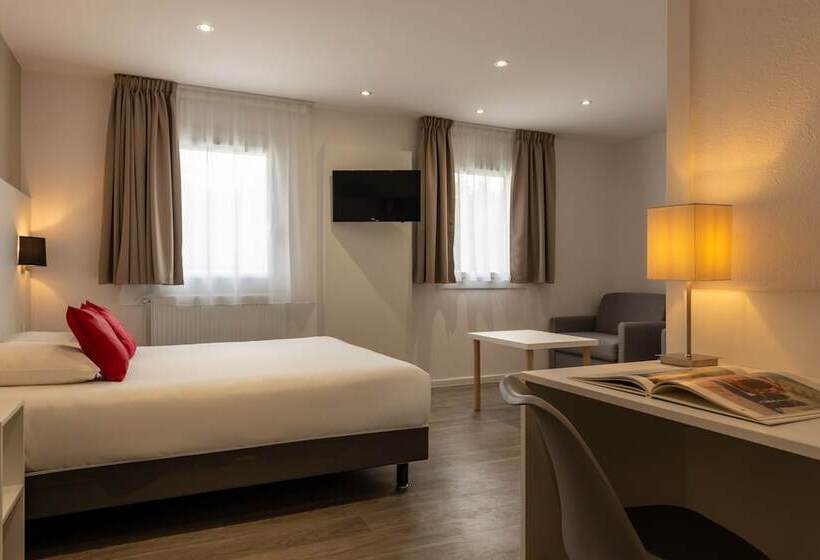 酒店 The Originals Bernay Acropole