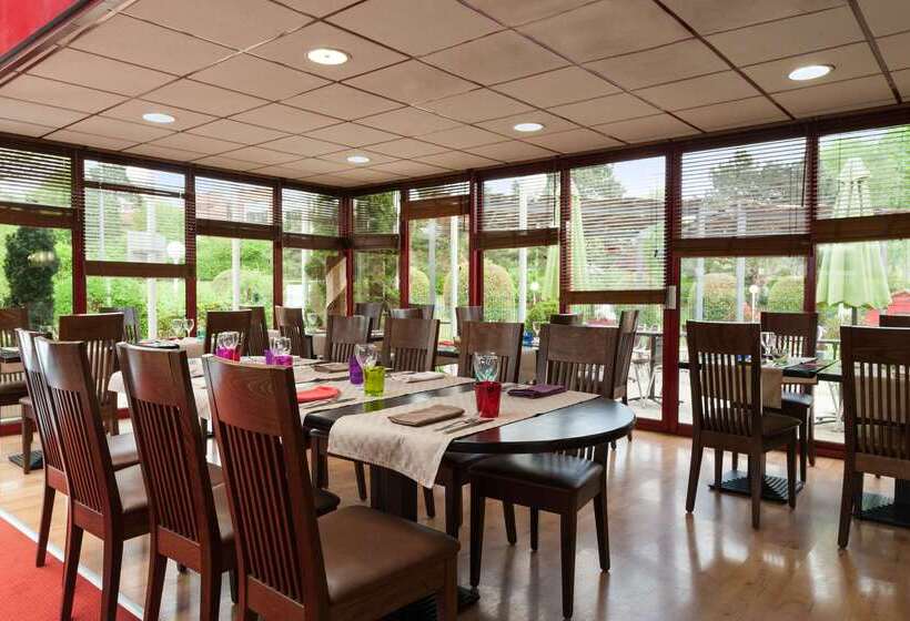 בית מלון כפרי The Originals City, Hôtel éden, Rouen Nord