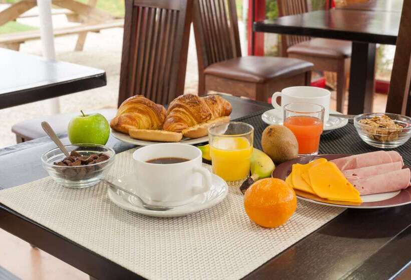 בית מלון כפרי The Originals City, Hôtel éden, Rouen Nord