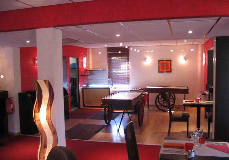 בית מלון כפרי The Originals City, Hôtel éden, Rouen Nord