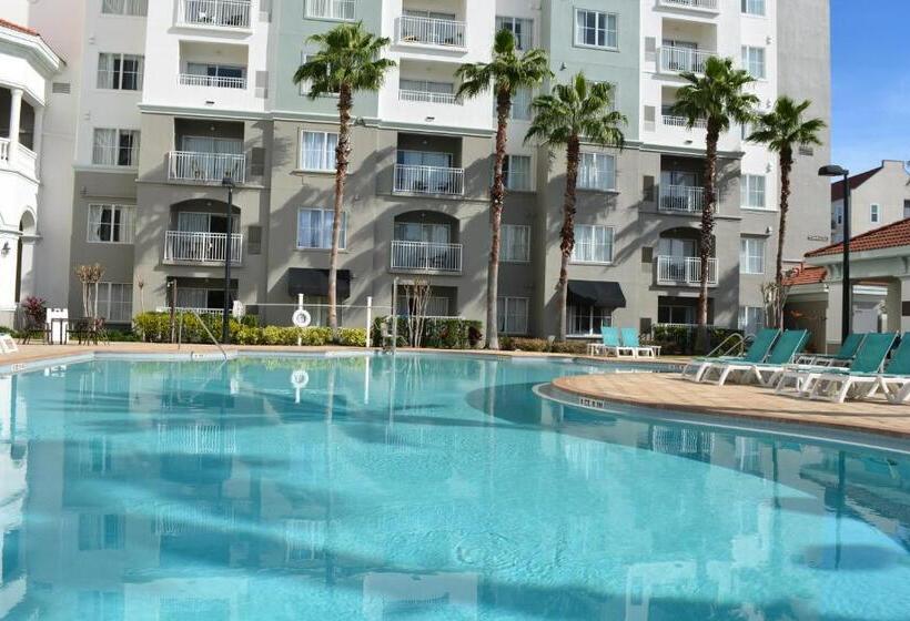 The Point Hotel & Suites Universal